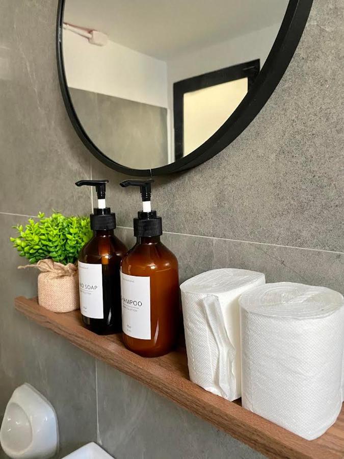 New Modern Suite Near Airport & Beach Sudtungan エクステリア 写真